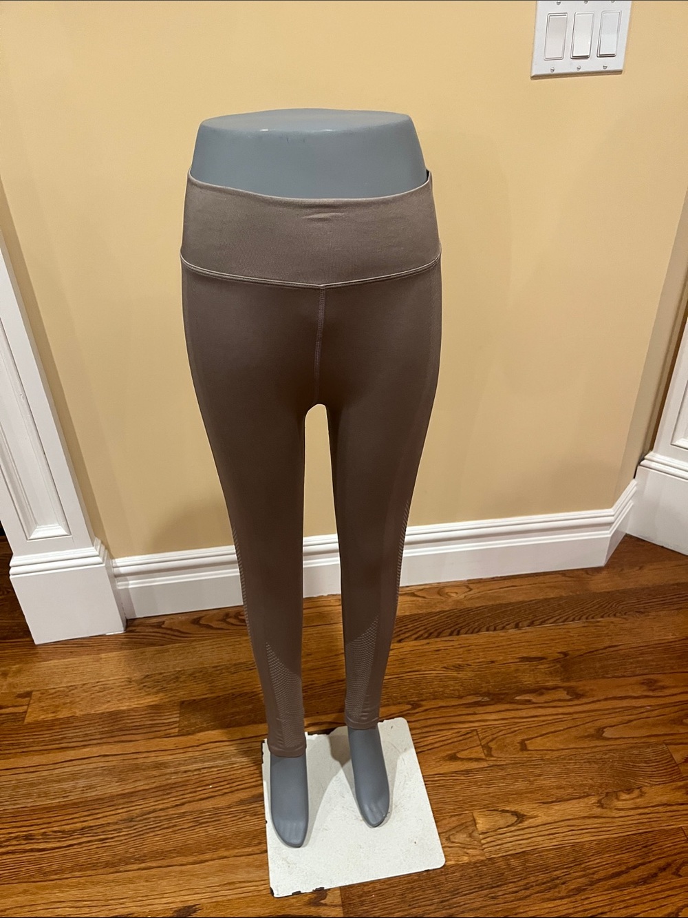 Harmony Balance women leggings size medium